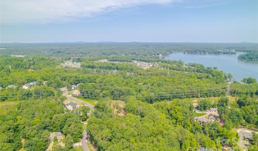 Photo #10 of 345 Squirrel, Clover, SC