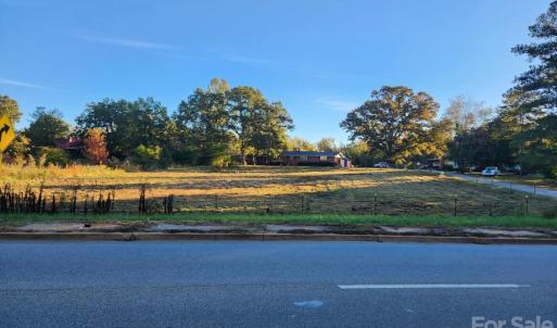 Photo #2 of 2632 Charlotte, Lancaster, SC