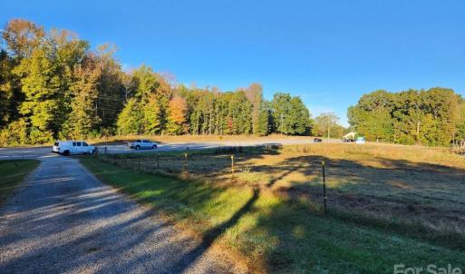 Photo #5 of 2632 Charlotte, Lancaster, SC