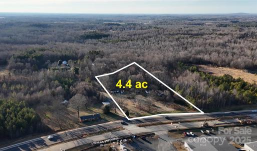 Photo #5 of 1020 Suzannes, Salisbury, NC