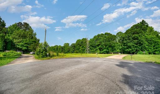 Photo #7 of 165 Birchwood, Salisbury, NC