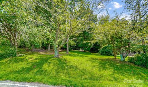 Photo #3 of 5174 Davidson, Davidson, NC
