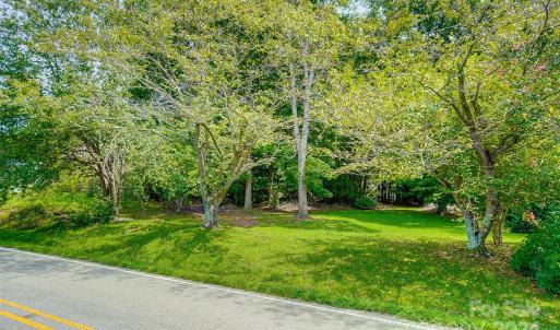 Photo #9 of 5174 Davidson, Davidson, NC
