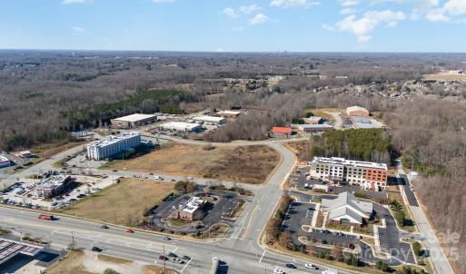 Photo #4 of Hampton Plaza, Kernersville, NC