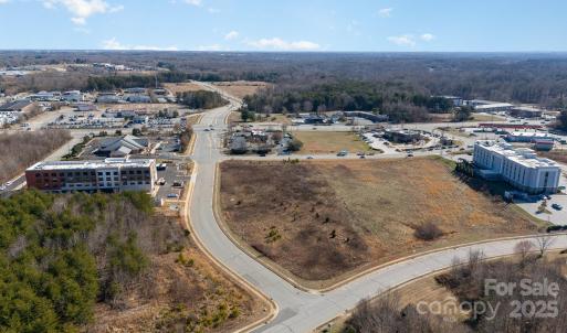 Photo #7 of Hampton Plaza, Kernersville, NC