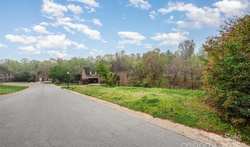 Photo #4 of 9274 Naron, Harrisburg, NC