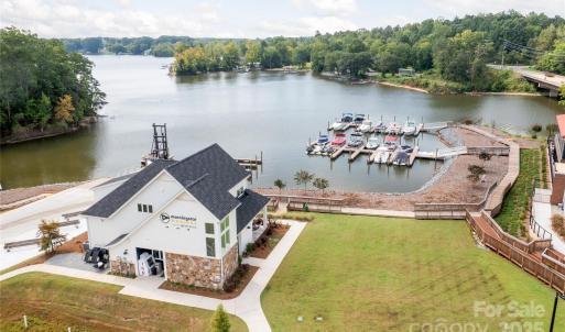 Photo #10 of 818 Lakeforest, Clover, SC
