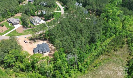 Photo #11 of 6395 Chimney Bluff, Lancaster, SC