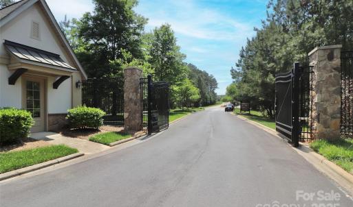 Photo #15 of 6395 Chimney Bluff, Lancaster, SC