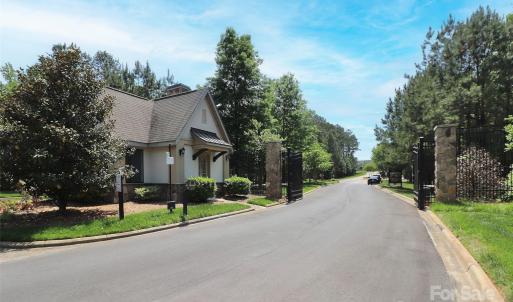 Photo #14 of 6395 Chimney Bluff, Lancaster, SC
