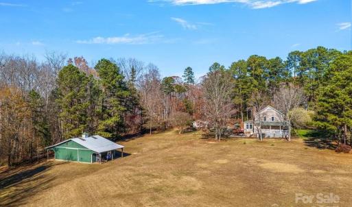 Photo #2 of 3424 Red Fox, Matthews, NC