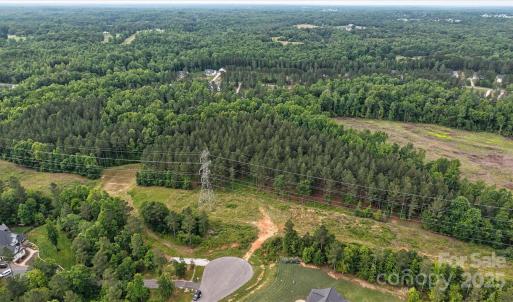 Photo #11 of 6265 Sanders Landing, Clover, SC