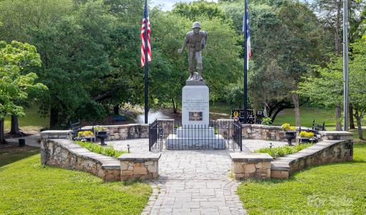 Photo #35 of 1006 Kingbird, Clover, SC