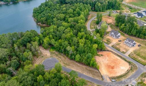 Photo #5 of 1006 Kingbird, Clover, SC