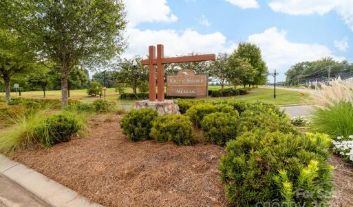 Photo #1 of 1006 Kingbird, Clover, SC