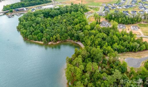 Photo #12 of 1006 Kingbird, Clover, SC