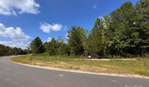 Photo #2 of 3070 Meadowcrest, Clover, SC