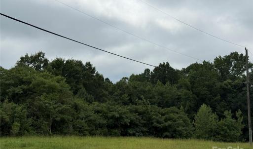 Photo #2 of 1001 Miller, Lancaster, SC