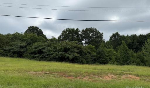 Photo #1 of 1001 Miller, Lancaster, SC