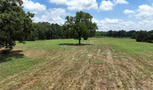 Photo #15 of 5027 Mobley Store, McConnells, SC