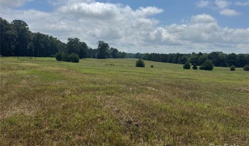 Photo #24 of 5027 Mobley Store, McConnells, SC