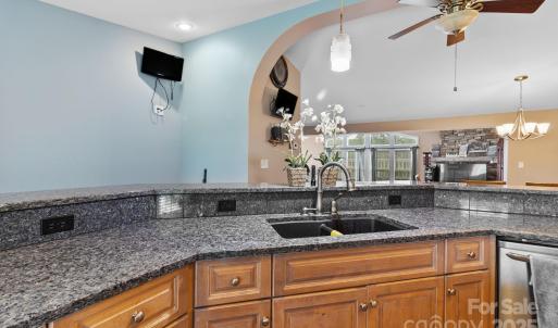 Photo #15 of 1333 Bunnlevel Erwin, Bunnlevel, NC