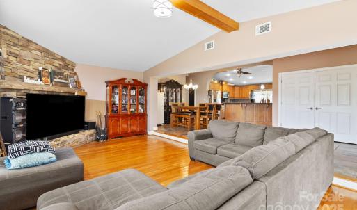 Photo #17 of 1333 Bunnlevel Erwin, Bunnlevel, NC