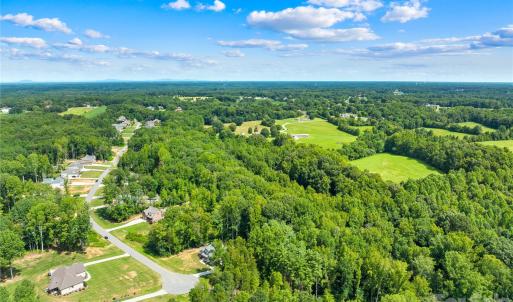 Photo #16 of 1099 Kapstone, Lexington, NC