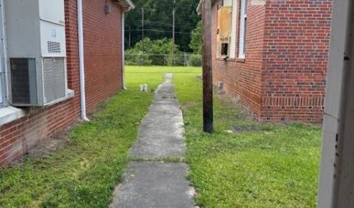 Photo #32 of 901 9th, Dillon, SC