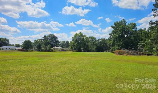 Photo #23 of 901 9th, Dillon, SC