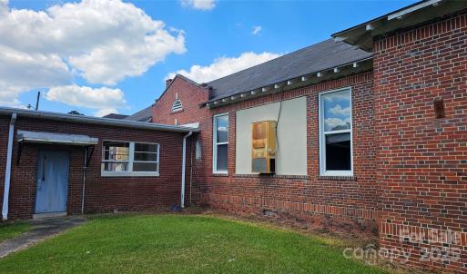 Photo #5 of 901 9th, Dillon, SC