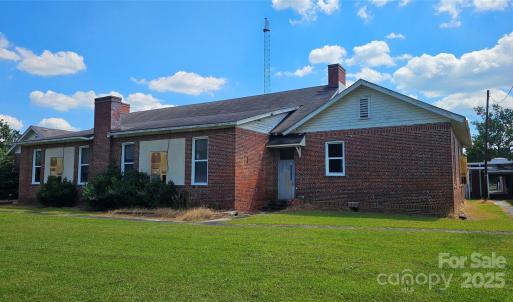 Photo #3 of 901 9th, Dillon, SC