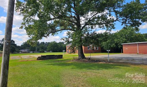 Photo #8 of 901 9th, Dillon, SC