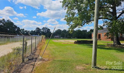 Photo #25 of 901 9th, Dillon, SC