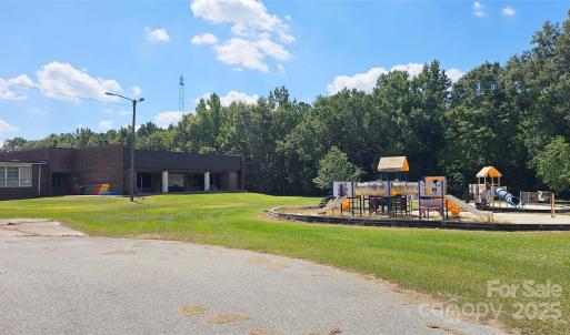 Photo #14 of 900 Patriot, Dillon, SC