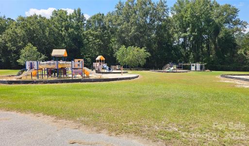 Photo #15 of 900 Patriot, Dillon, SC