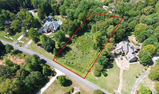 Photo #2 of 733 Cooks Cove, Clover, SC