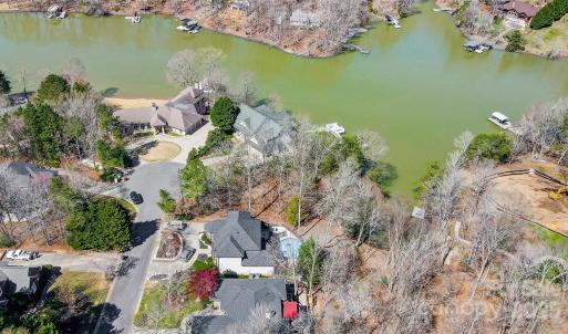 Photo #6 of 11055 Holiday Cove, Tega Cay, SC