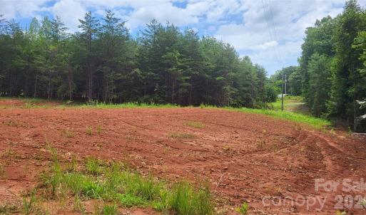 Photo #8 of 1056 Stephens Trail, Sandy Ridge, NC