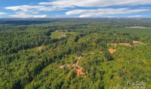 Photo #5 of 1009 Oakshire, Waxhaw, NC