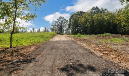 Photo #3 of 1009 Oakshire, Waxhaw, NC