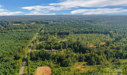 Photo #11 of 1012 Oakshire, Waxhaw, NC