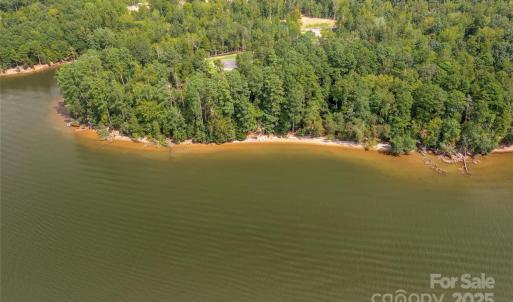 Photo #2 of 1009 Kingbird, Clover, SC