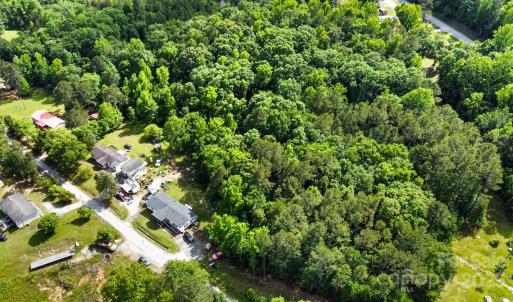 Photo #4 of 1 Gibson End, Great Falls, SC