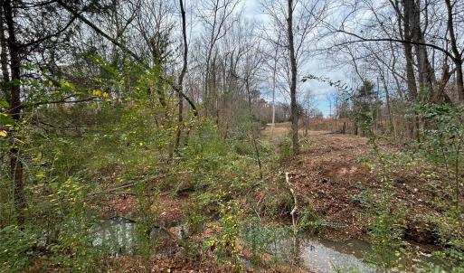 Photo #8 of 3080 Charlotte, Lancaster, SC