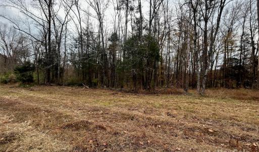 Photo #4 of 3080 Charlotte, Lancaster, SC