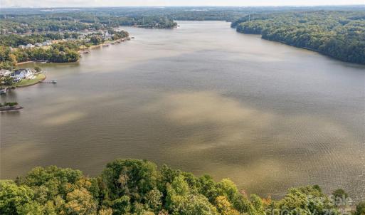 Photo #7 of 848 Lakeforest, Clover, SC