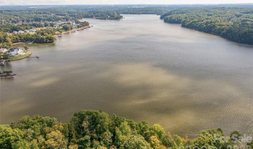 Photo #7 of 848 Lakeforest, Clover, SC