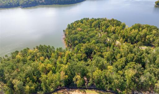 Photo #2 of 846 Lakeforest, Clover, SC
