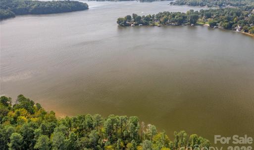 Photo #1 of 846 Lakeforest, Clover, SC